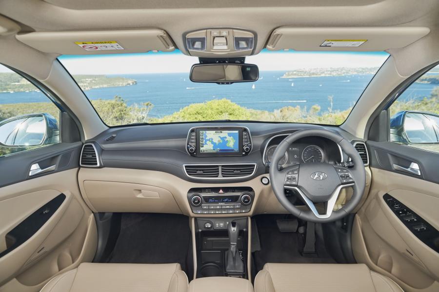 Торпедо Hyundai Tucson Highlander (TL) 2018 года  (AU) (фото 30 из 40)
